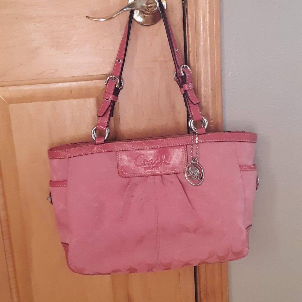 LIKE NEW Hott Pink Coach F14281 C Style Handbag